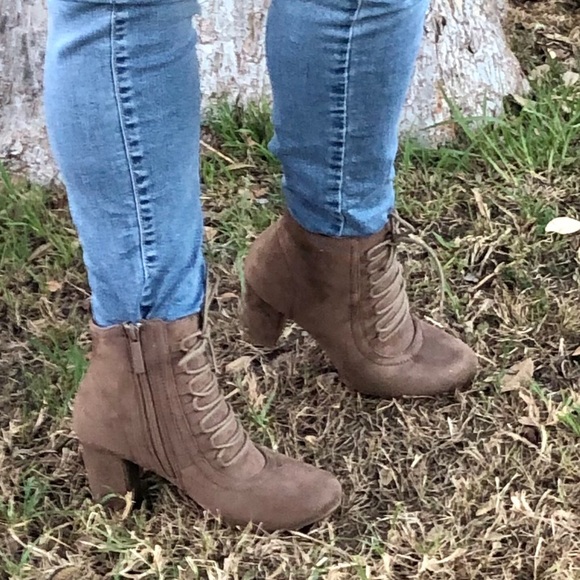🎉 HOST PIC!!! 🎉 Lace up taupe booties - Picture 5 of 7